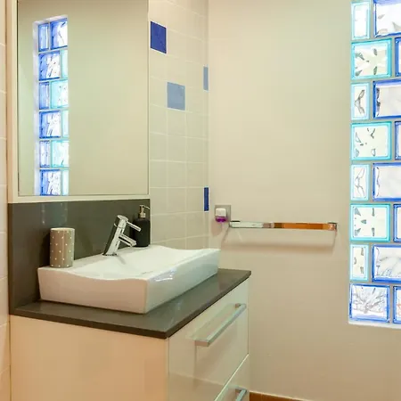 Ferienhaus Con Piscina Privada En *